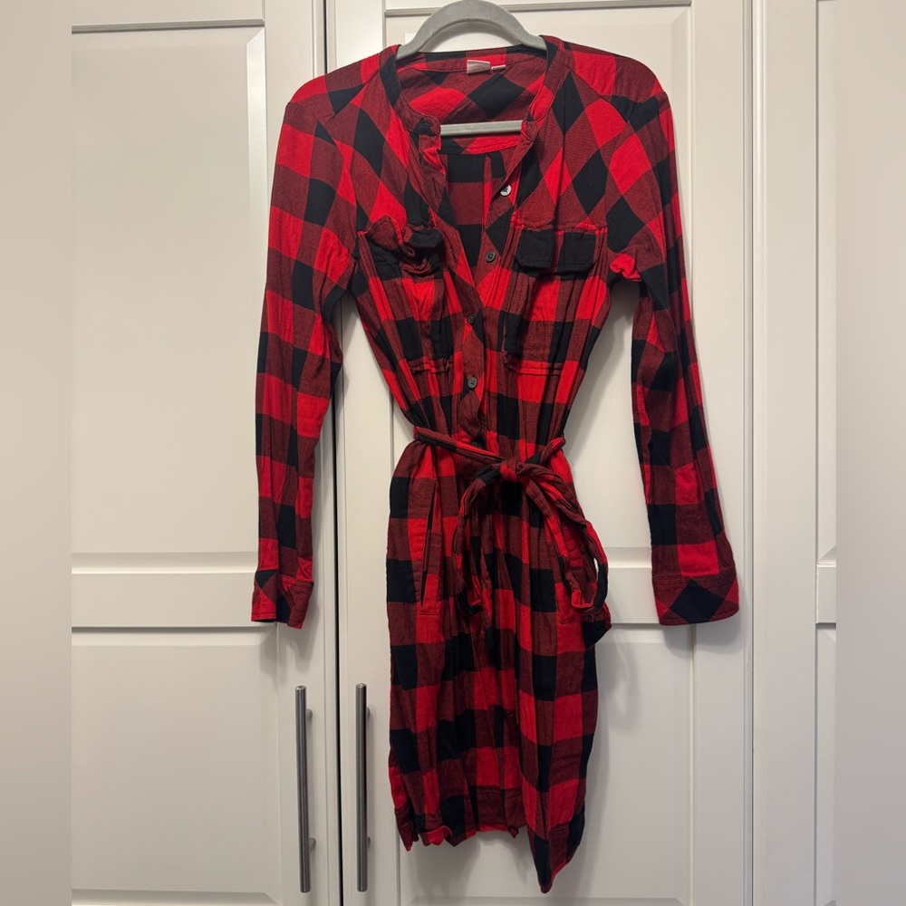 GAP Red and Black Plaid Long Sleeve Dress
